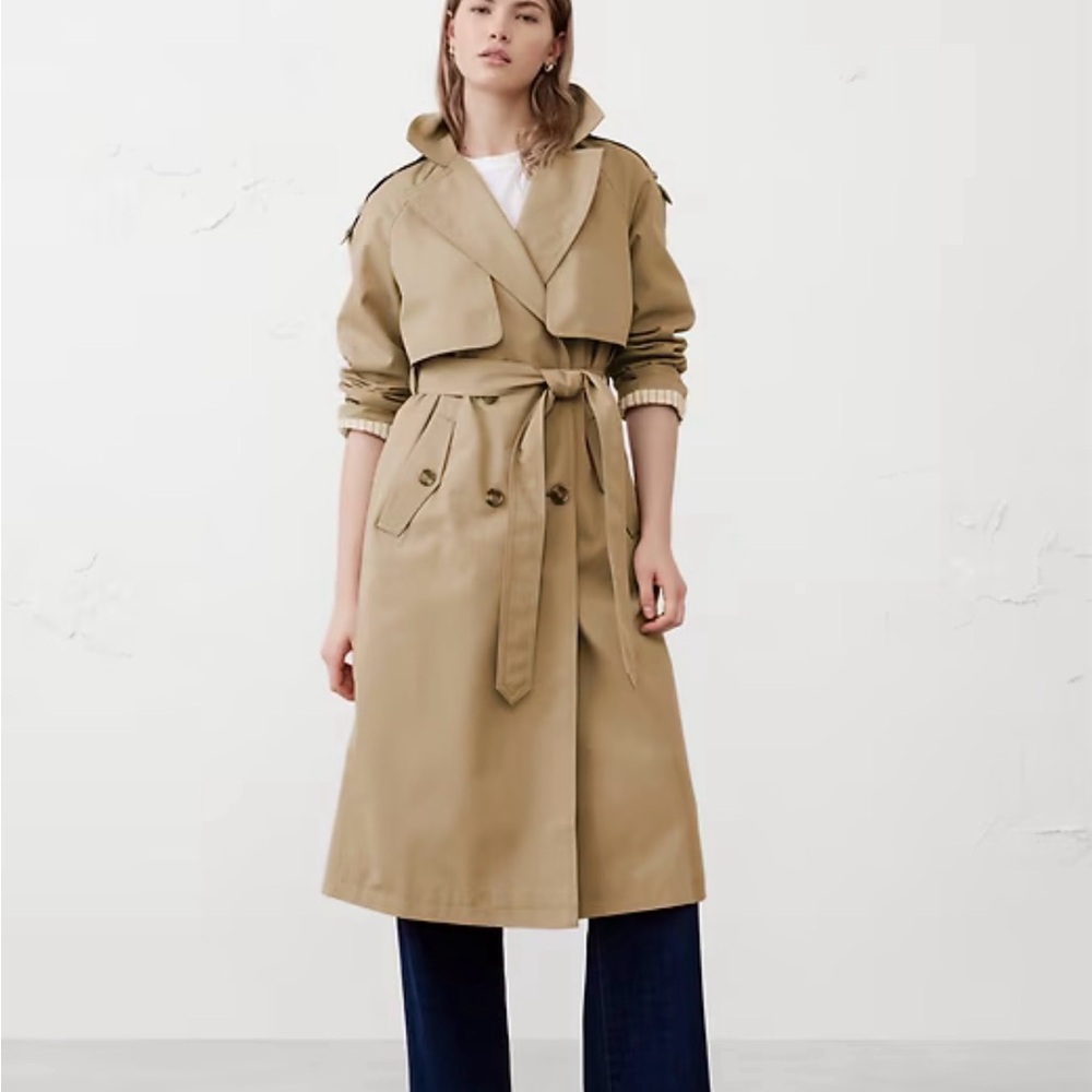 Banana Republic Classic Beige Trench Coat